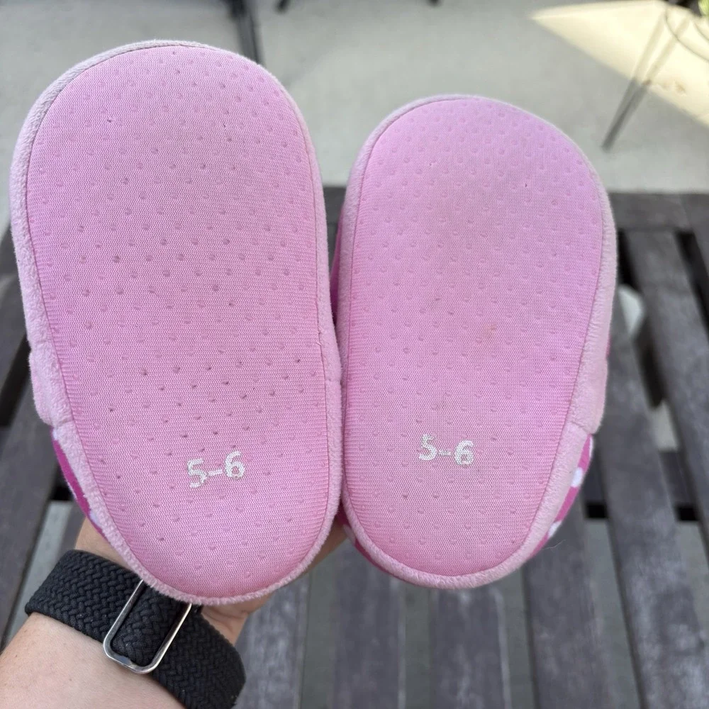 Disney Kids 5-6 Pink Minnie Mouse Slippers Polka Dot Bow Plush House Shoes Cozy